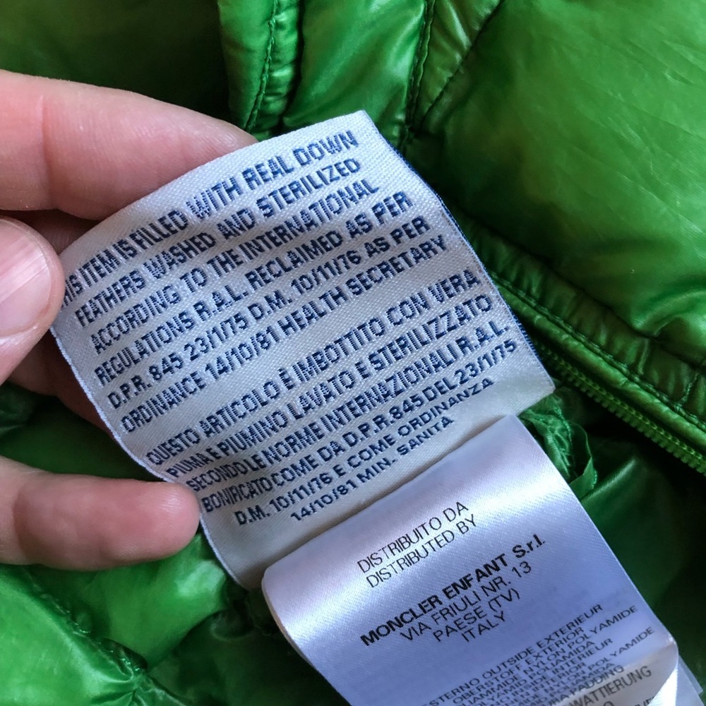 COPY - Moncler vest - Picture 14 of 16